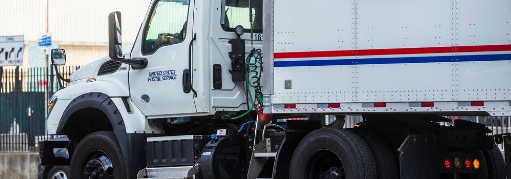 usps truck_shutterstock_2301467321 1024x360